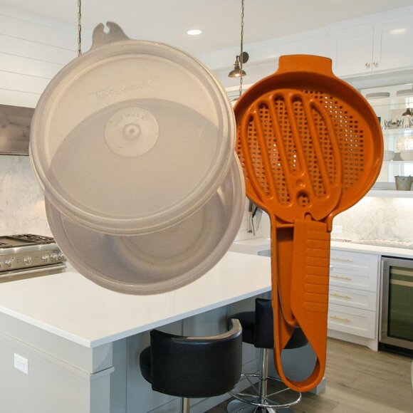 Vintage Tupperware Flour Powder Sugar Sifter Manual Orange Made In The USA EUC - Picture 3 of 4